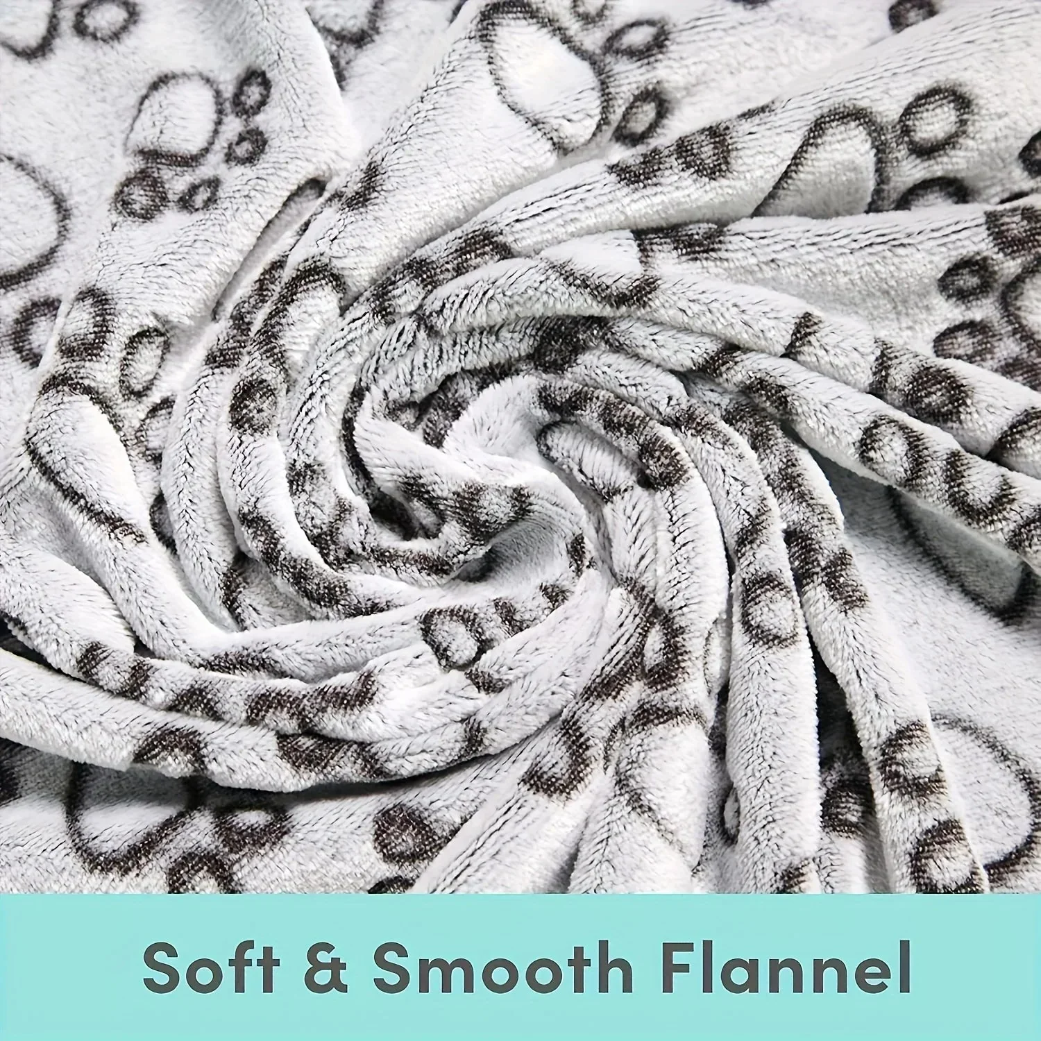 Soft Fluffy Pet Blanket - High-Quality Warm Cartoon Pattern Mat for Cats & Dogs - Image 4